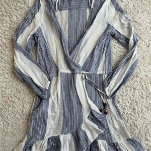 Women's Blue Island Dress Size S Blue and White Striped